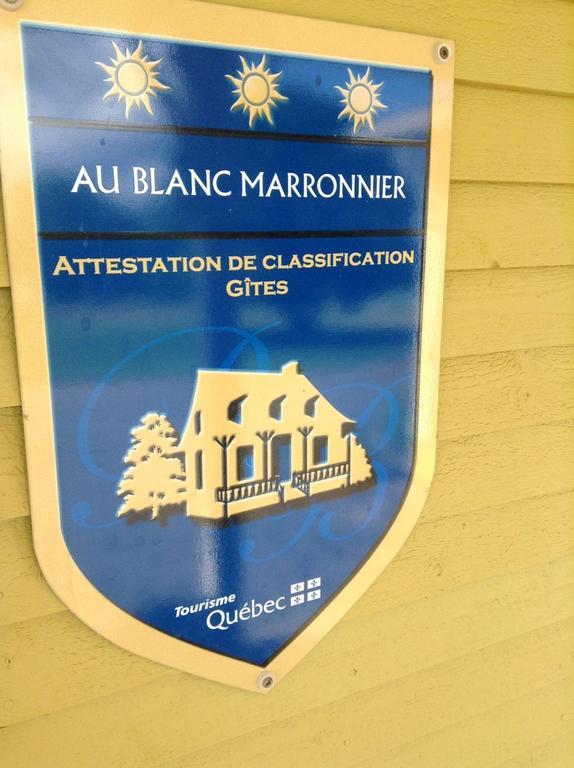 Gite Au Blanc Marronnier Racine Exterior photo